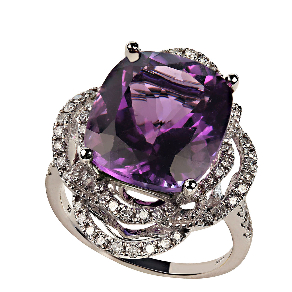 Cocktail ring of sparkling Amethyst and Diamonds